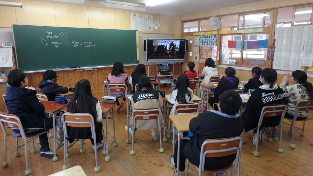 小倉先生の学校で行われた「6年生ありがとう会」の様子