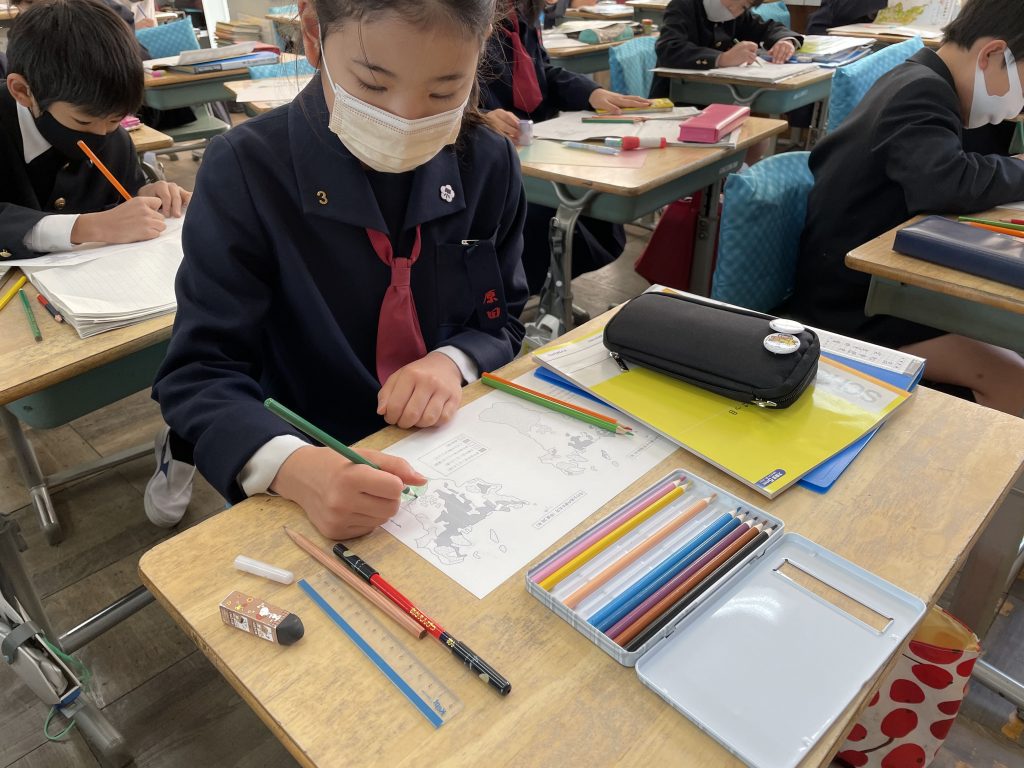 調べたことを地図にまとめる