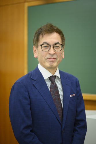 樺山敏郎教授の顔写真