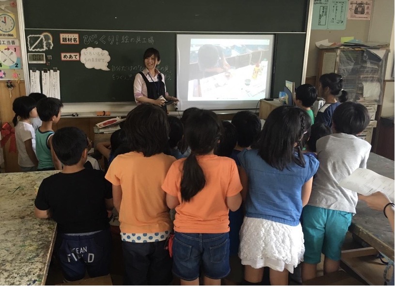 教師を始めて数年目の岩本さん