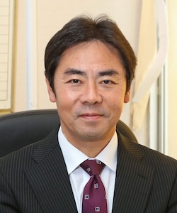 西村健吾先生
