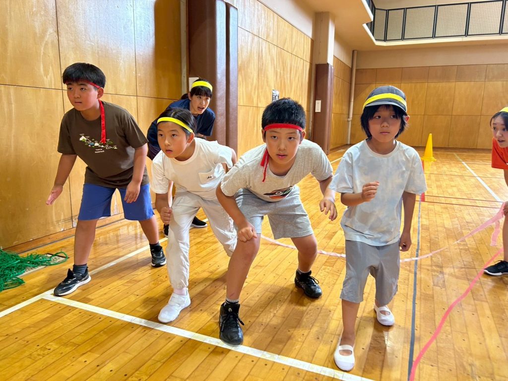 全員リレー。「チームのために絶対に負けられない!」。真剣なまなざしは、チームを背負っているからこそ。