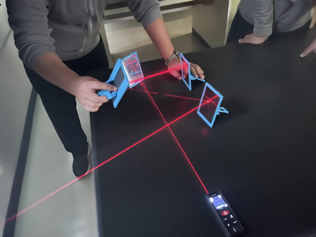 レーザー光とフォグ２