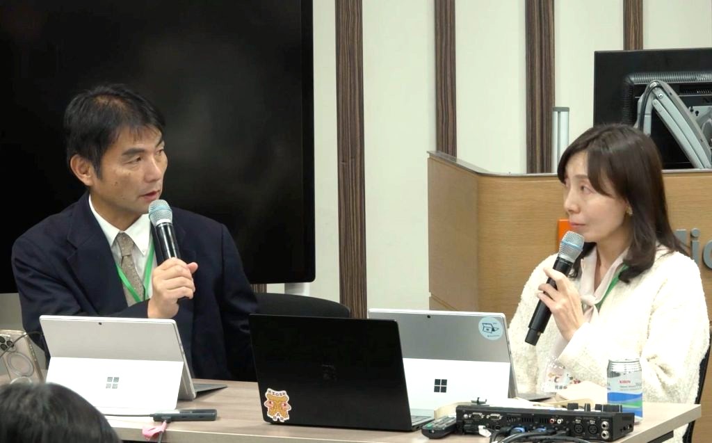 東京学芸大学附属小金井小学校の鈴木秀樹先生と、佐藤牧子先生