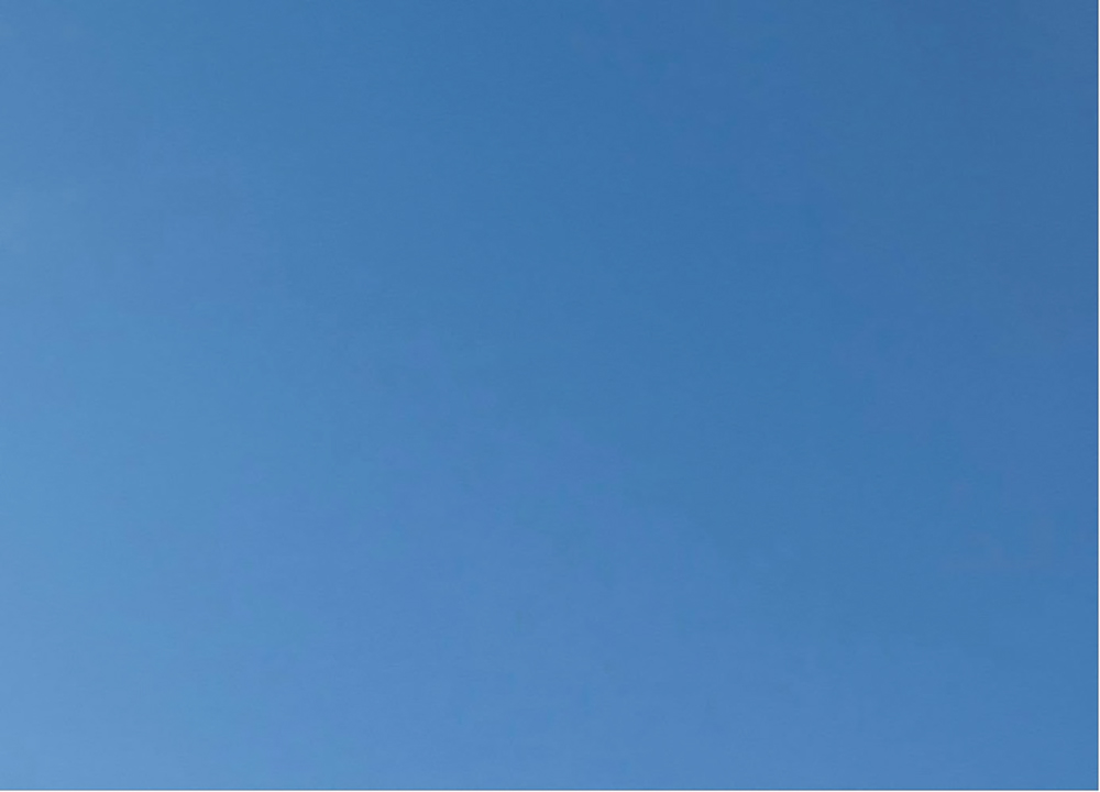 十勝ばれの青空を撮影した写真