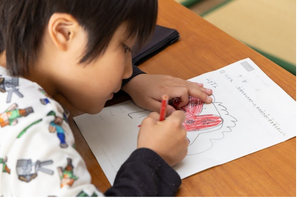 作業中の子供たち　その４