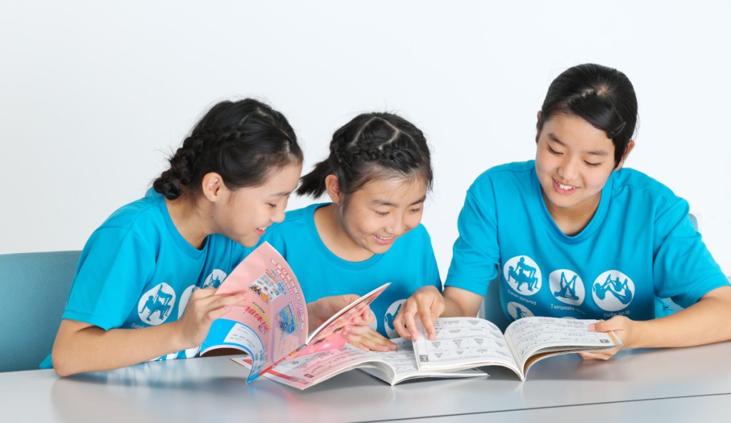 子供たちが話し合うを行う